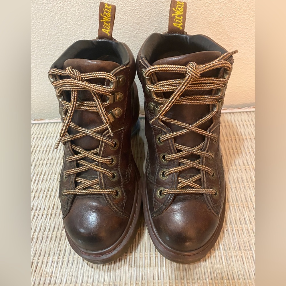 DR MARTENS, Air Wair Boots